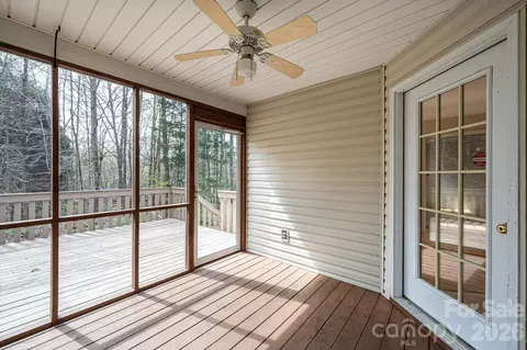 Exterior - 3410 Overbrook Dr, Conover, NC 28613 photo 7 of 8
