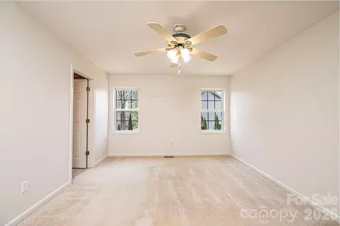 Bedroom - 3410 Overbrook Dr, Conover, NC 28613 photo 3 of 11