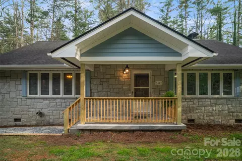 3002 Kanuga Rd, Hendersonville, NC 28739
