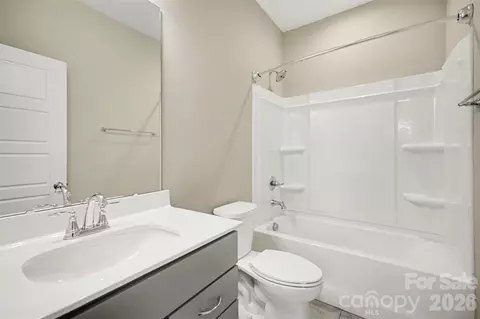 Bath - 115 Boxelder Rd, Clover, SC 29710 photo 2 of 3