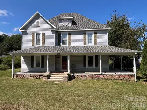 66 W Crawford St, Old Fort, NC 28762