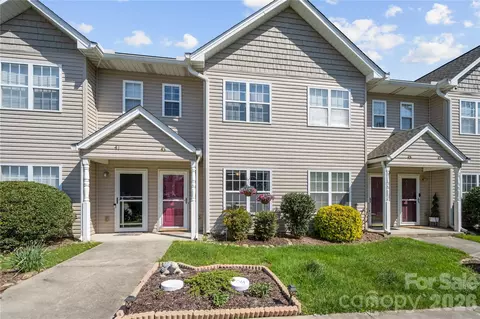 43 Stafford Ct, Fletcher, NC 28732