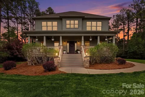 151 Yellow Jacket Cir, Mooresville, NC 28117