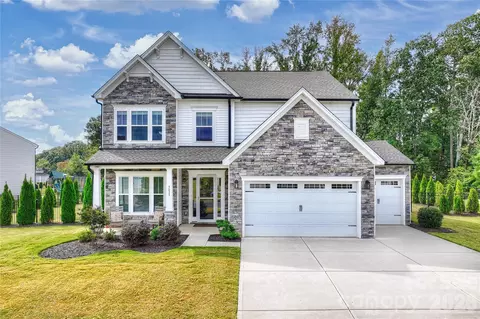 Exterior - 5035 Beacon Ave, Monroe, NC 28110 photo 13 of 15