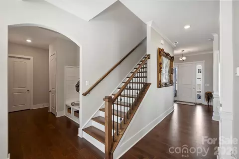Entry Way - 5035 Beacon Ave, Monroe, NC 28110 photo 5 of 6