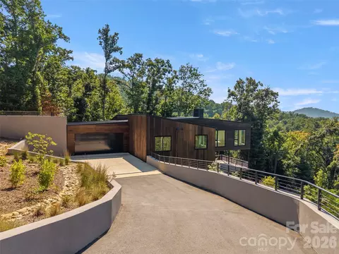 641 Elk Mountain Scenic Hwy, Asheville, NC 28804