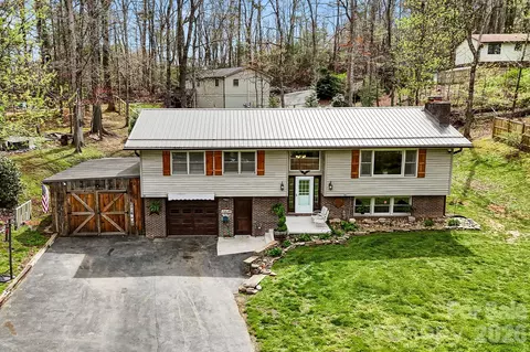 150 Timberlane Dr, Etowah, NC 28729