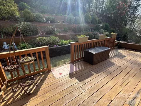 Exterior - 3695 Nc 9 N Hwy N, Mill Spring, NC 28756 photo 3 of 10