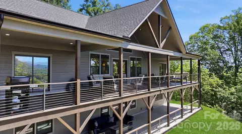 282 Tamarack Trl, Waynesville, NC 28785