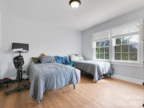 Bedroom - 514 Cherryfield Loop, Brevard, NC 28712 photo 2 of 9