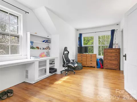 Bedroom - 514 Cherryfield Loop, Brevard, NC 28712 photo 6 of 9