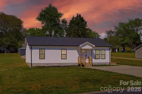 177 Duke St, Granite Falls, NC 28630