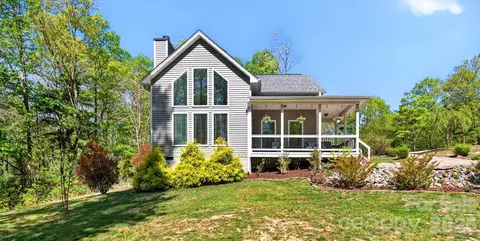 38 Pine Hill Rd, Fairview, NC 28730