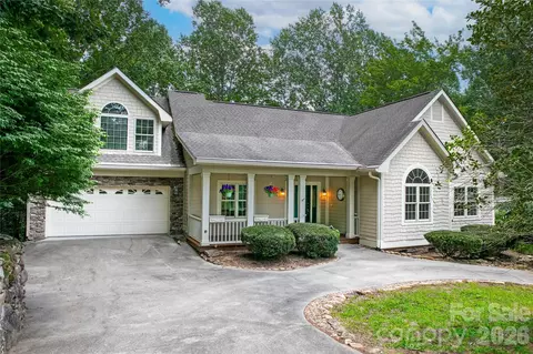 16 Uloque L22u21 Ct #L22/U21, Brevard, NC 28712