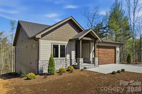 173 Waters Edge Dr, Nebo, NC 28761