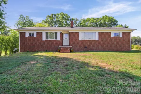 5949 Old Thompson Rd, Norwood, NC 28128