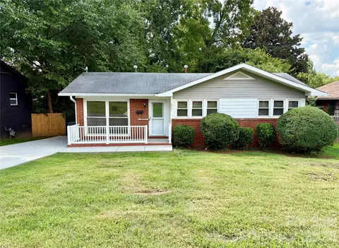 2221 Ludlow Dr, Charlotte, NC 28216
