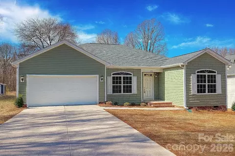 458 Allen Dr, Concord, NC 28027