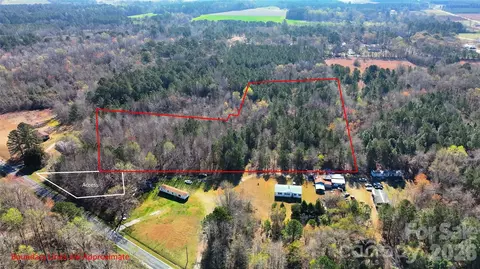 276 Riverside Rd, Grifton, NC 28530