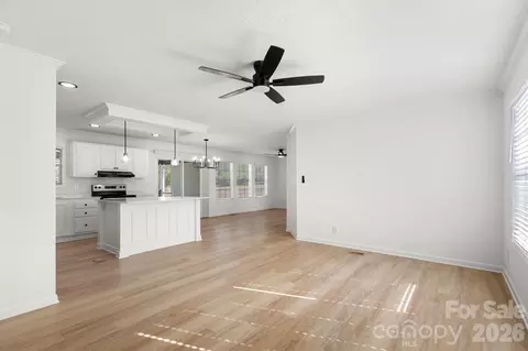 Living - 6901 Oxbow Ln, Monroe, NC 28110 photo 2 of 5
