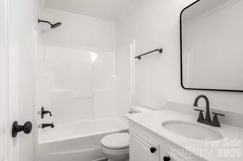 Bath - 6901 Oxbow Ln, Monroe, NC 28110 photo 1 of 2