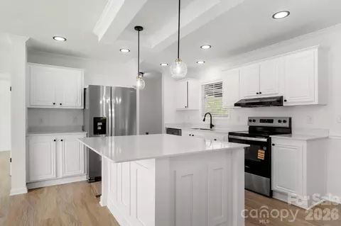 Kitchen - 6901 Oxbow Ln, Monroe, NC 28110 photo 2 of 3