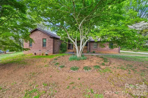 10035 Little Creek Rd, Mint Hill, NC 28227