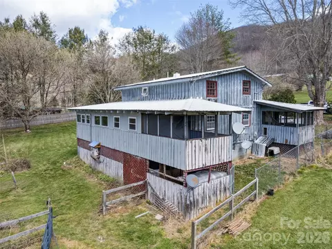Exterior - 838 Hidden Valley Rd, Clyde, NC 28721 photo 3 of 12