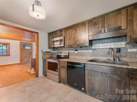 Kitchen - 838 Hidden Valley Rd, Clyde, NC 28721 photo 2 of 2