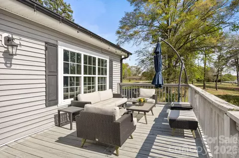 Exterior - 8927 Holdsclaw Rd, Terrell, NC 28682 photo 5 of 7