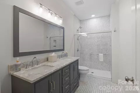 Bath - 8927 Holdsclaw Rd, Terrell, NC 28682 photo 2 of 3