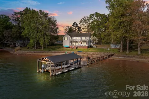 8927 Holdsclaw Rd, Terrell, NC 28682