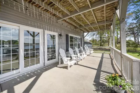 Exterior - 8927 Holdsclaw Rd, Terrell, NC 28682 photo 6 of 7