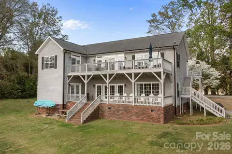 Exterior - 8927 Holdsclaw Rd, Terrell, NC 28682 photo 1 of 7