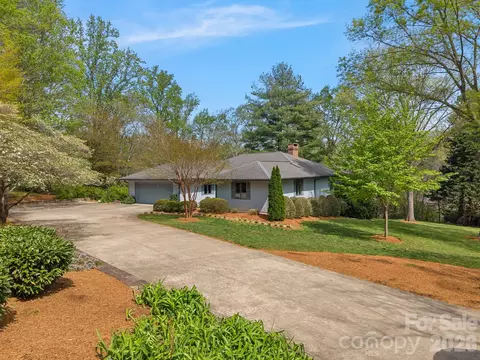140 Meadowlark Dr, Tryon, NC 28782