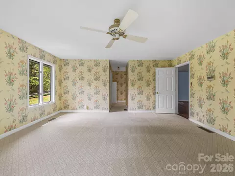 Bedroom - 140 Meadowlark Dr, Tryon, NC 28782 photo 2 of 9