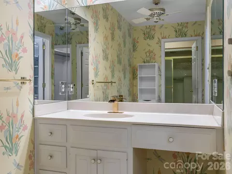 Bath - 140 Meadowlark Dr, Tryon, NC 28782 photo 1 of 3