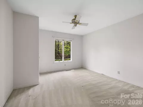 Bedroom - 140 Meadowlark Dr, Tryon, NC 28782 photo 5 of 9