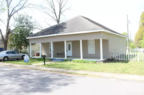 718 Live Oak St, Shelby, NC 28151