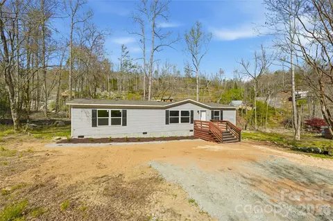 45 Alan Retreat Rd, Hendersonville, NC 28792