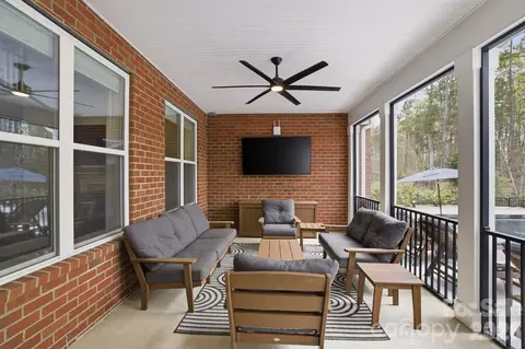 Exterior - 18526 Doves Crest Rd, Cornelius, NC 28031 photo 6 of 12