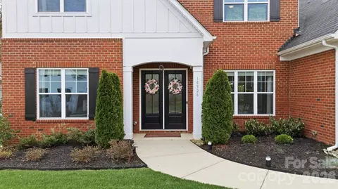 Exterior - 18526 Doves Crest Rd, Cornelius, NC 28031 photo 5 of 12
