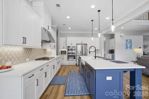 Kitchen - 18526 Doves Crest Rd, Cornelius, NC 28031 photo 4 of 4