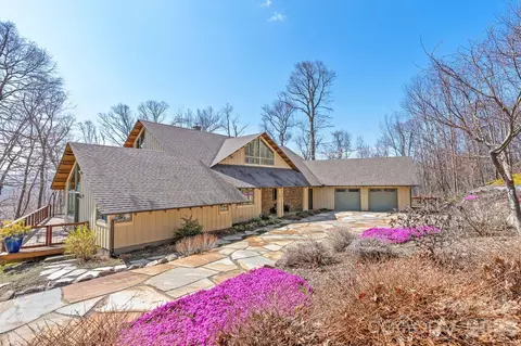 588 Long Branch Rd, Swannanoa, NC 28778