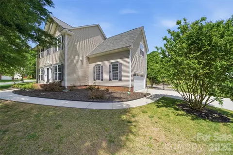 748 Beille Ln, Fort Mill, SC 29708 photo 2