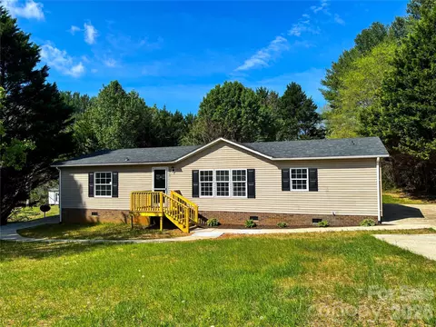 2911 Grace View Pl, Granite Falls, NC 28630