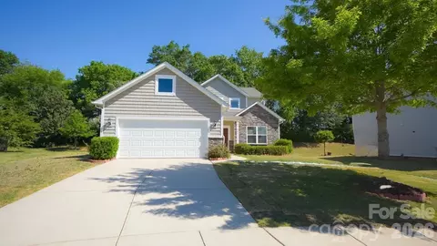 504 Twelve Oaks Ln, Fort Mill, SC 29708