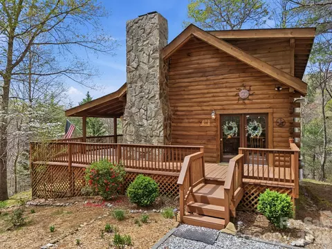 3455 Valley Dr, Lenoir, NC 28645