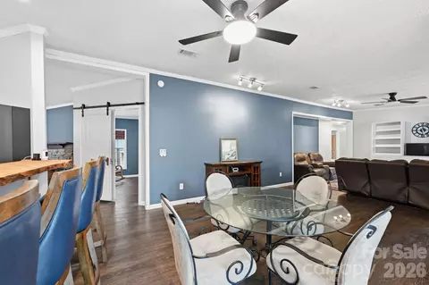 Dining - 10368 Turnplow Dr, Davidson, NC 28036 photo 4 of 5