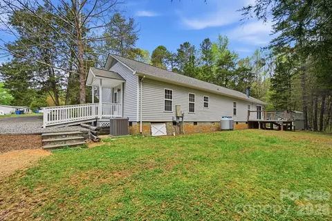Exterior - 10368 Turnplow Dr, Davidson, NC 28036 photo 4 of 7